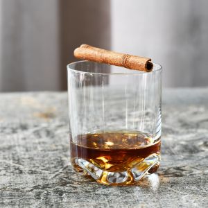 Szklanki do whisky Mixology 330 ml z efektownym dnem